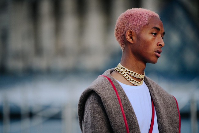 Jaden Smith - con trai Will Smith: Từ cậu bé khiến bố mẹ bị mắng chửi là người "không biết dạy con" cho tới biểu tượng truyền cảm hứng cho cộng đồng LGBT - Ảnh 15.