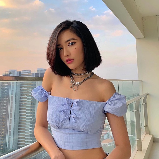 Sau thừa nhận "dao kéo" gương mặt, Bích Phương tiết lộ "quá khứ nổi loạn" nhưng lại gây cười - Ảnh 4.