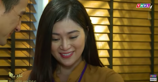 "Mẹ ghẻ": Lương Thế Thành nắm tay rồi hôn môi Thúy Diễm - Ảnh 10.