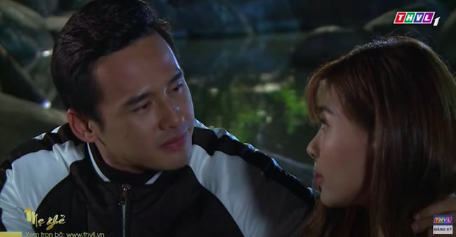 "Mẹ ghẻ": Lương Thế Thành nắm tay rồi hôn môi Thúy Diễm - Ảnh 3.