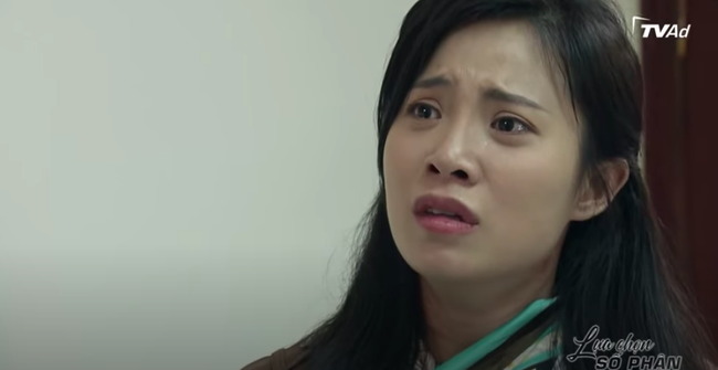 "Lựa chọn số phận": Xuất hiện thư ký xinh đẹp, khiến em trai Phương Oanh vừa gặp đã động tay động chân  - Ảnh 7.