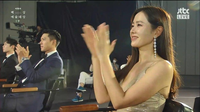 Baeksang mùa Covid-19: Cảnh tượng chưa từng diễn ra tại lễ trao giải danh giá bậc nhất Hàn Quốc - Ảnh 3.