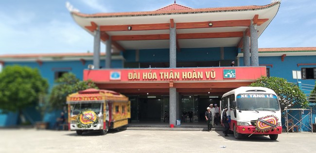 Đài hóa thân hoàn vũ Thanh Bình