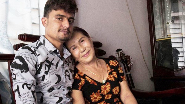 Xôn xao thông tin cô dâu 65 tuổi ở Đồng Nai thường xuyên bị chồng 24 tuổi bạo hành - Ảnh 1.