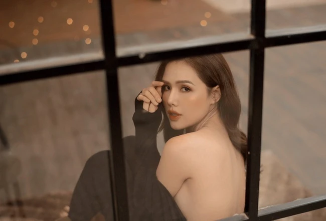 Phanh Lee: Mỹ nhân 9X sexy đến "ngộp thở" vừa trở thành phu nhân thiếu gia Cocobay - Ảnh 8.