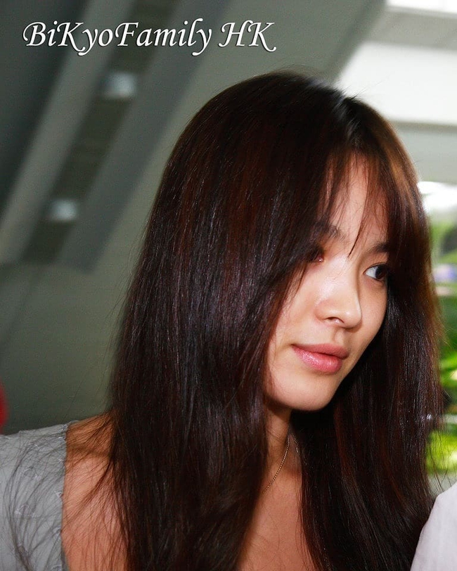 Vẫn biết Song Hye Kyo sở hữu mặt mộc đẹp tự nhiên, nhưng không nghĩ lại thách thức "camera" thường tới mức độ này - Ảnh 2.