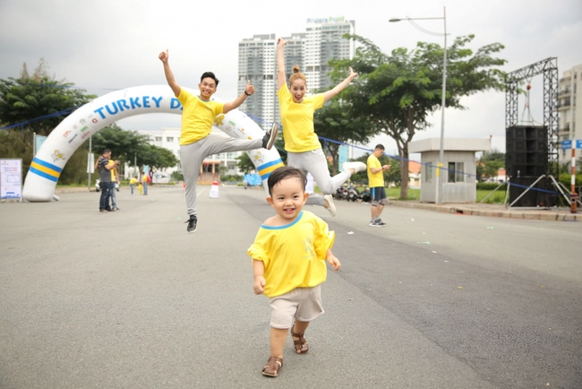 Sao Việt đam mê đường chạy marathon: Tiểu Vy, Mai Phương Thúy, Diễm My 9X chạy cực "hăng" nhưng vẫn phải nể Tăng Thanh Hà - Ảnh 6.