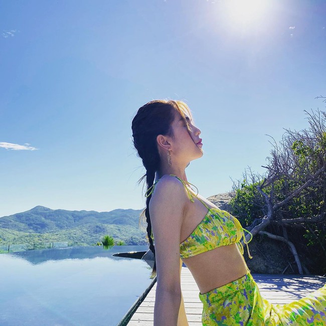 Khoe khoảnh khắc gợi cảm nhưng Ngọc Trinh lại "bẽ mặt" vì lộ khuyết điểm này - Ảnh 6.