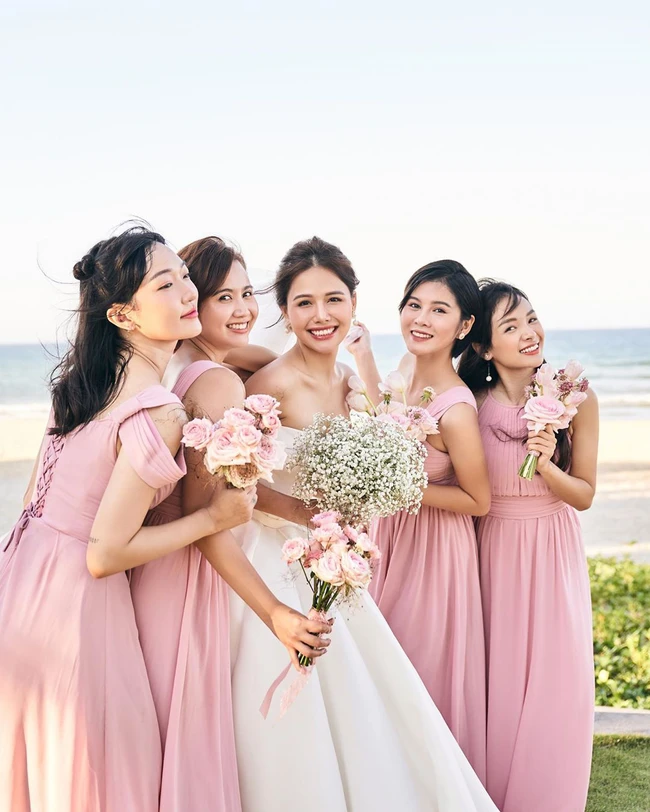Phanh Lee tung thêm ảnh trong đám cưới với thiếu gia Cocobay, vòng 1 "cực căng" của cô dâu gây chú ý nhất - Ảnh 5.
