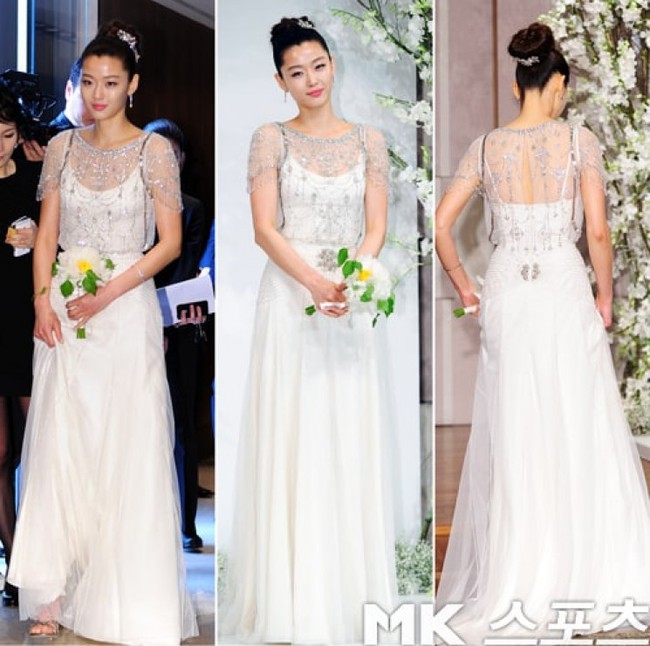 Netizen bình chọn "cô dâu đẹp nhất xứ Hàn": Jun Ji Hyun, Kim Tae Hee đều có mặt nhưng chua chát nhất là Song Hye Kyo ở vị trí đầu tiên  - Ảnh 8.