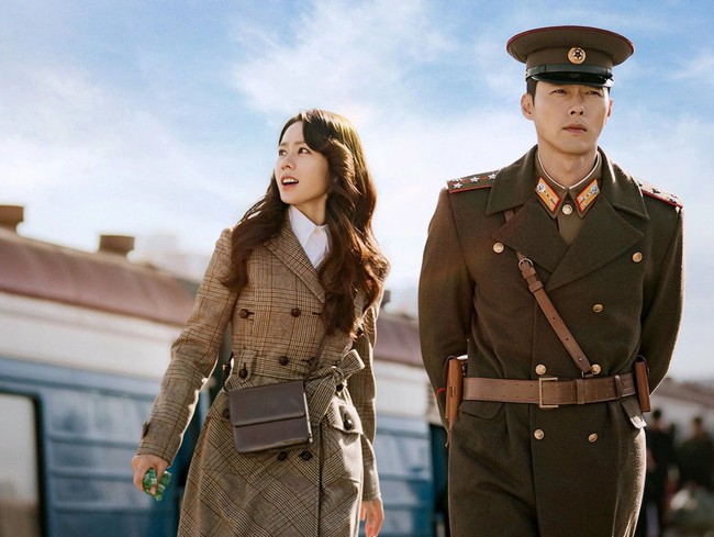Bộ tứ nữ thần trong series phim truyền hình 4 mùa đình đám Hàn Quốc: Choi Ji Woo hạnh phúc bên gia đình nhỏ, Son Ye Jin - Song Hye Kyo vướng tin đồn tình ái với cùng một người - Ảnh 20.