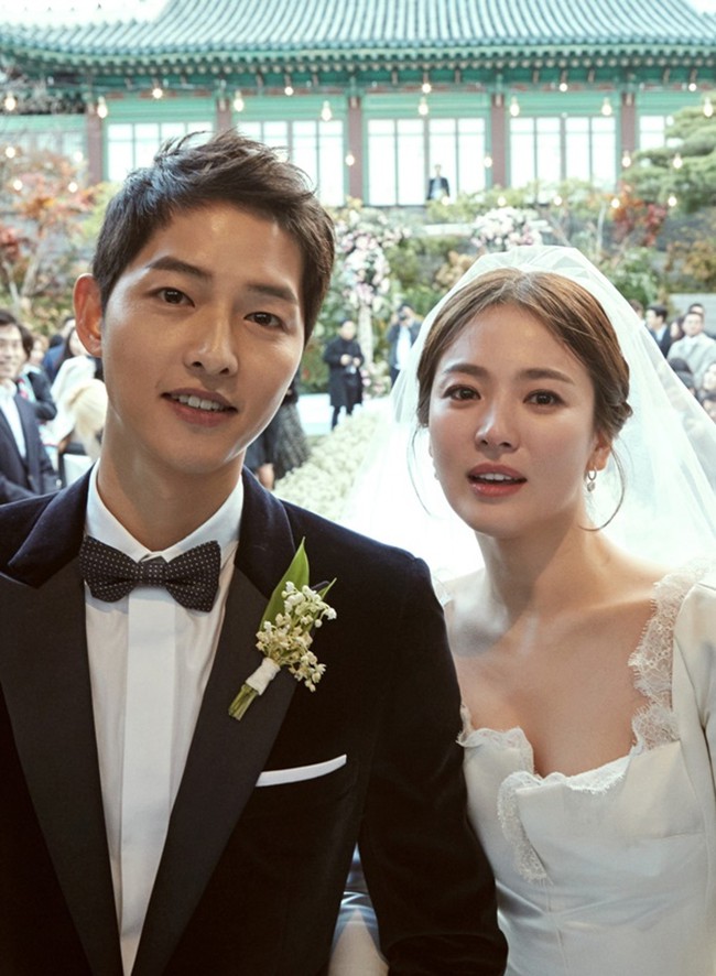 Bộ tứ nữ thần trong series phim truyền hình 4 mùa đình đám Hàn Quốc: Choi Ji Woo hạnh phúc bên gia đình nhỏ, Son Ye Jin - Song Hye Kyo vướng tin đồn tình ái với cùng một người - Ảnh 5.