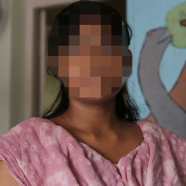 Nô lệ thời hiện đại: Những bé gái bị nhốt trong "lồng sắt" được nuôi dưỡng như gà công nghiệp để đến ngày đi phục vụ đàn ông - Ảnh 3.