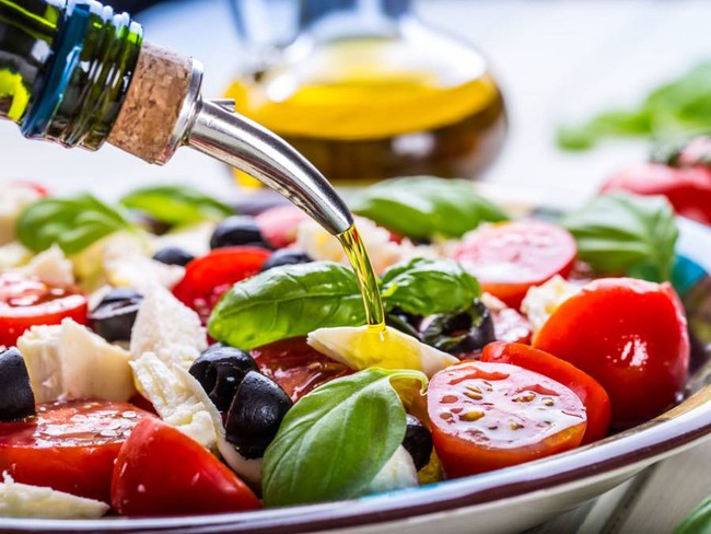8 loại thực phẩm chống viêm hàng đầu và giảm cholesterol hiệu quả, cực kỳ tốt cho tim mạch - Ảnh 2.