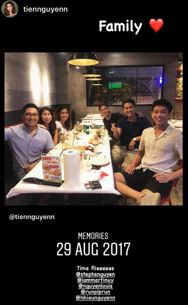 Rich kid Tiên Nguyễn khoe ảnh anh chị em hội ngộ đông đủ trong quá khứ, dân tình thắc mắc nhân vật kín tiếng nhất bây giờ thế nào? - Ảnh 1.
