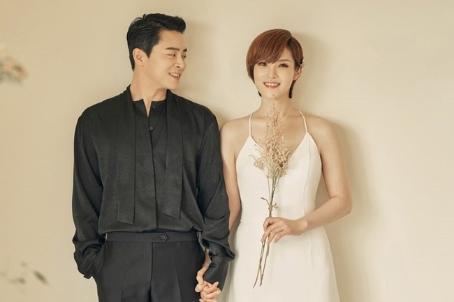 Tài tử "Hospital Playlist" Jo Jung Suk và "nữ hoàng nhạc phim xứ Hàn" Gummy chính thức chào đón con đầu lòng - Ảnh 2.