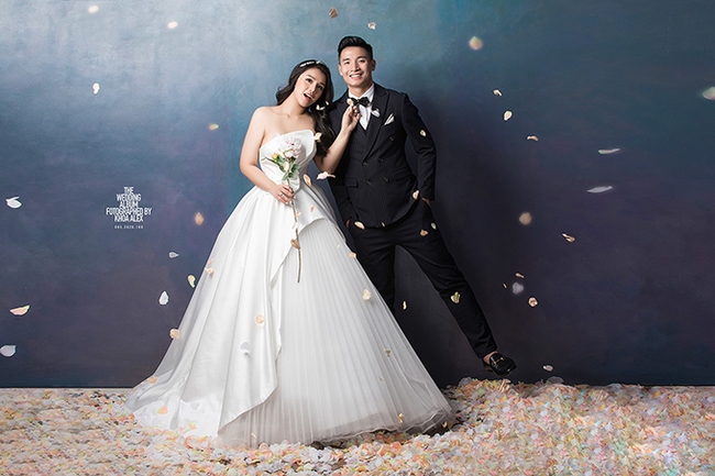 Lộ diện hình ảnh đầu tiên trong đám cưới của cặp đôi Bùi Tiến Dũng - Khánh Linh - Ảnh 1.