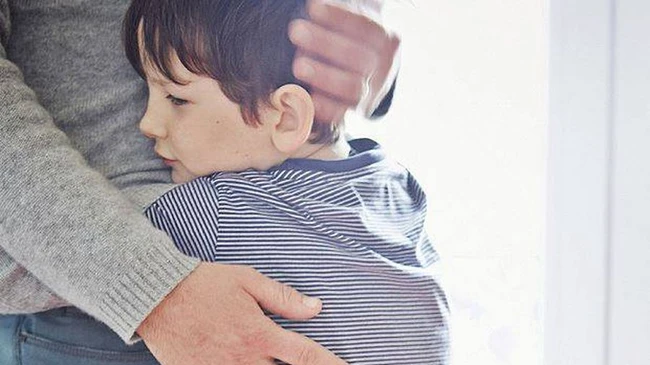 Nếu không muốn sau này con mình trở thành "sói mắt trắng", cha mẹ hãy ngừng làm 3 hành động này ngay lập tức - Ảnh 3.