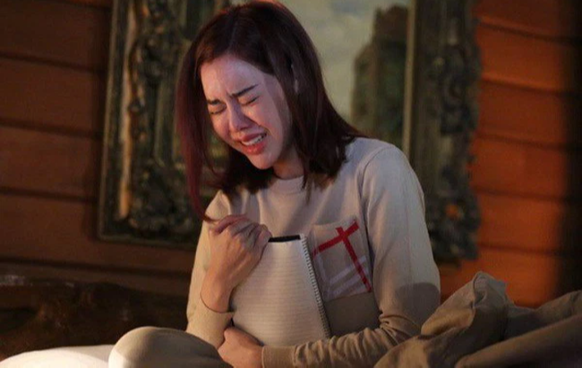 Ngày tôi theo chồng, mẹ kế tặng một món quà nhỏ nhưng khiến tôi mất ngủ cả đêm - Ảnh 1.