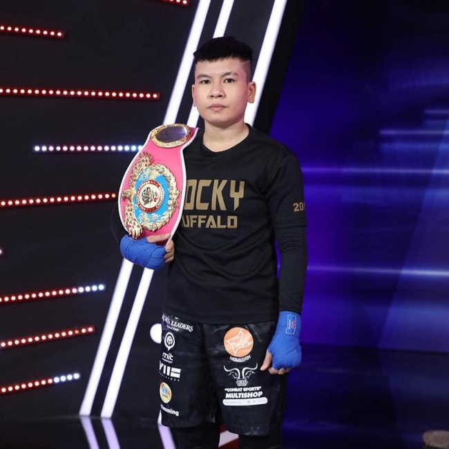 Cô gái từng bán vé số, đứng phụ quán ăn giờ đã trở thành nhà vô địch Boxing chuyên nghiệp WBO hạng nhẹ thế giới - Ảnh 3.