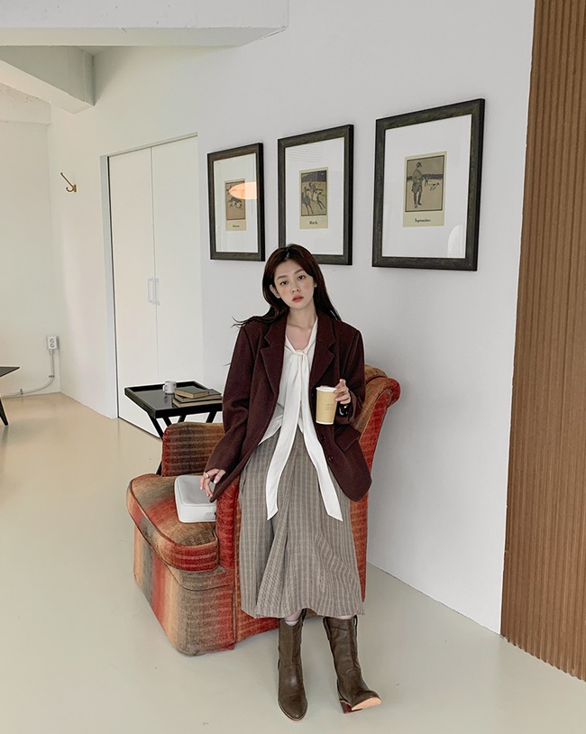 12 cách diện blazer   chân váy khiến ai cũng phải trầm trồ khen bạn mặc đẹp - Ảnh 11.