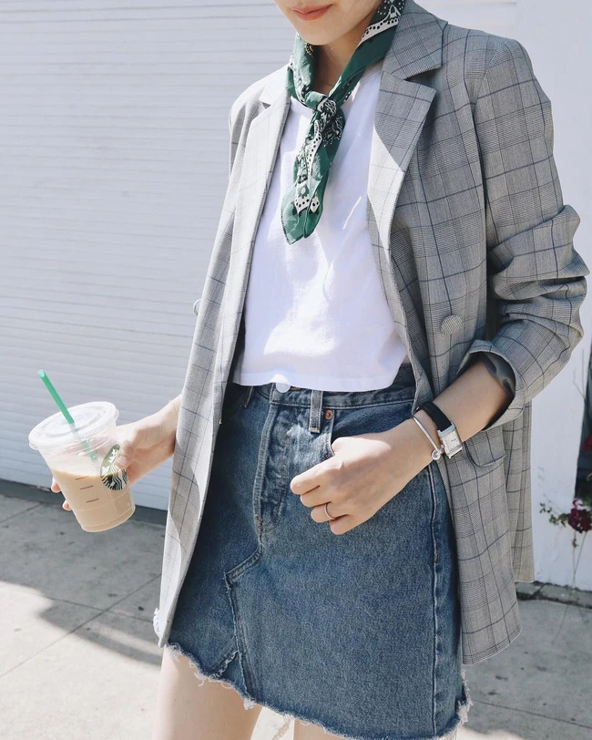 12 cách diện blazer   chân váy khiến ai cũng phải trầm trồ khen bạn mặc đẹp - Ảnh 8.