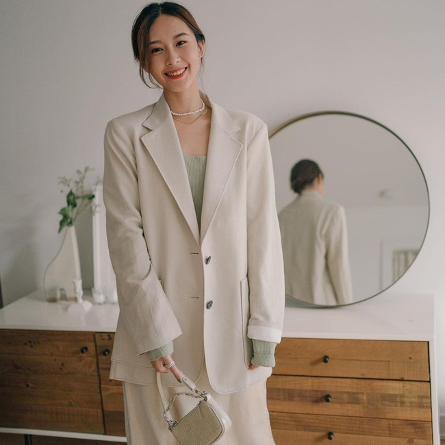 12 cách diện blazer   chân váy khiến ai cũng phải trầm trồ khen bạn mặc đẹp - Ảnh 7.