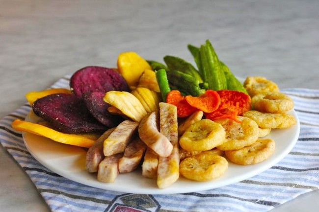 4 loại đồ ăn vặt này rất ngọt nhưng lượng muối lại đáng sợ, tốt nhất bạn nên ăn ít để tốt cho sức khỏe. - Ảnh 2.
