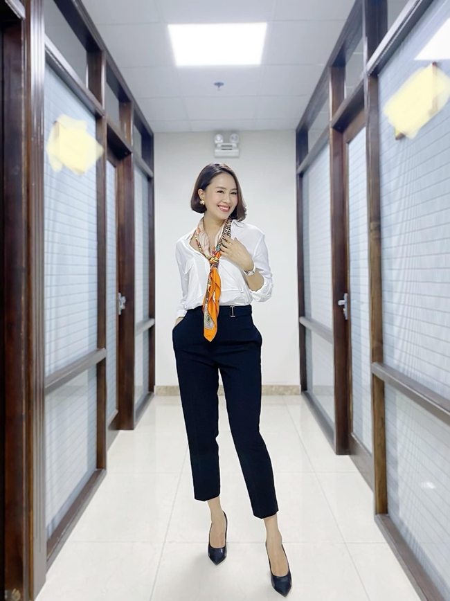 Hồng Diễm có loạt outfit chuẩn công sở mà vẫn cực trẻ xinh, chị em học theo để ghi trọn điểm thanh lịch  - Ảnh 5.