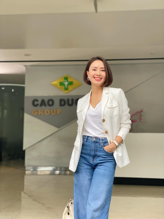 Hồng Diễm có loạt outfit chuẩn công sở mà vẫn cực trẻ xinh, chị em học theo để ghi trọn điểm thanh lịch  - Ảnh 4.