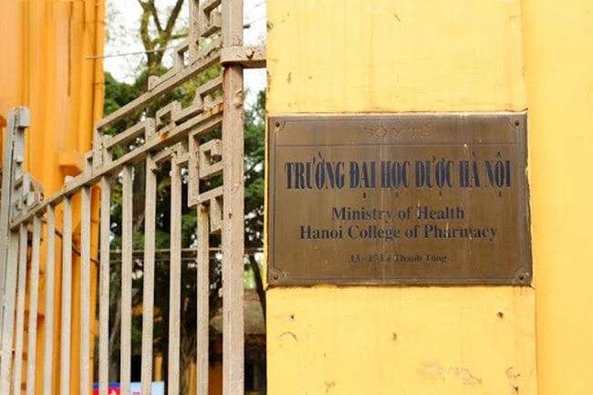  Hà Nội có 1 trường đại học danh giá: Muốn thi đỗ phải học cực "trâu bò", kiến trúc thì đẹp thôi rồi, chẳng khác nào lâu đài cổ - Ảnh 1.