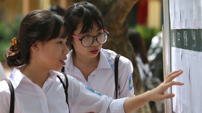 Học sinh lớp 9 luyện thi từ 5h30 sáng, ngày học 4 ca: "Những người lớn quá nhẫn tâm với mấy đứa trẻ" - Ảnh 3.