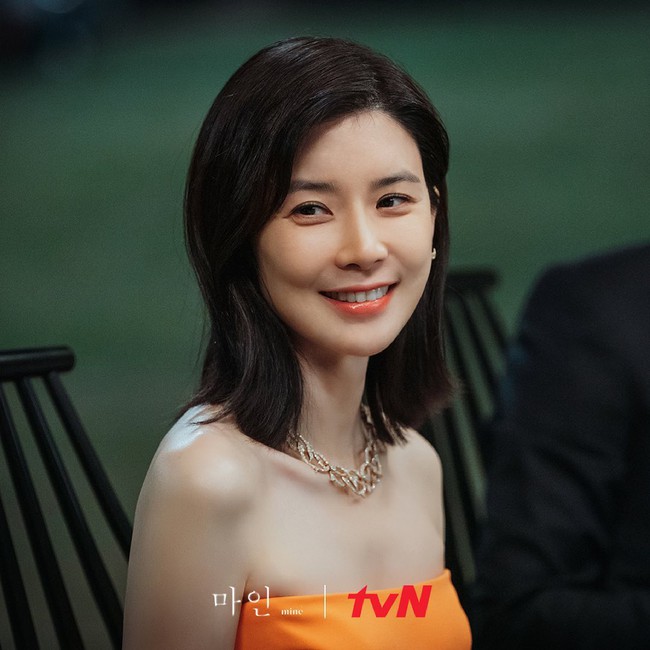 Lee Bo-Young - Ảnh 5.