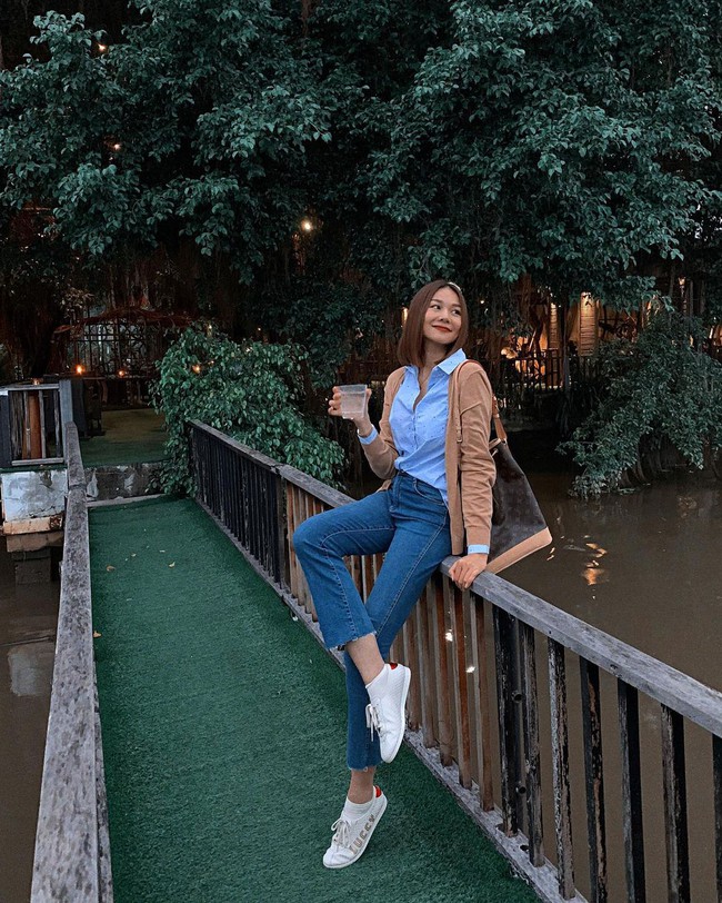 U40 nhưng Thanh Hằng vẫn có loạt cách diện áo sơ mi xịn mịn và trẻ trung, hội gái đôi mươi khéo chẳng bì kịp - Ảnh 8.