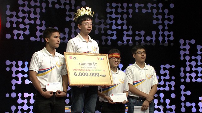 Cậu bé 5 tuổi đi thi "Ở nhà chủ nhật", 12 năm sau lại gây bão "Đường lên đỉnh Olympia": Đẹp trai như diễn viên còn học cực giỏi! - Ảnh 4.
