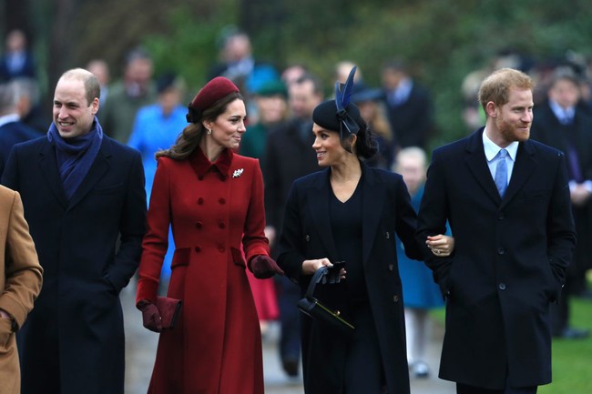 Sự thật chua chát phía sau khoảnh khắc Harry cùng vợ chồng Công nương Kate trò chuyện sau đám tang Hoàng tế Philip - Ảnh 4.