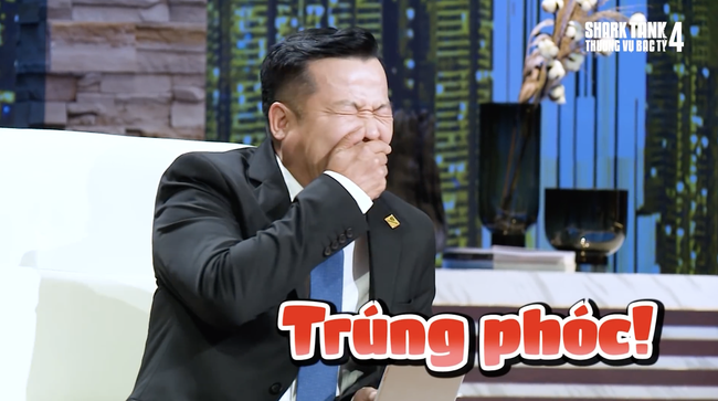 “Nói ra từ này, mất ngay 5 triệu” – Luật ngầm khiến các “cá mập” của Thương vụ bạc tỷ khóc cười mỗi lần lỡ miệng - Ảnh 4.