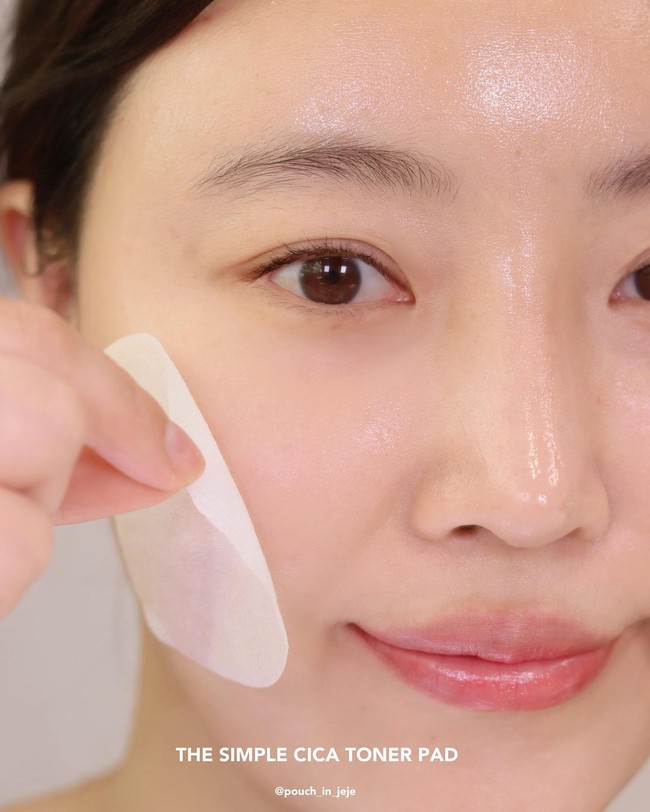 Nghỉ ở nhà, chị em tranh thủ "độ" lại làn da thêm mịn đẹp với 5 bước skincare nhàn tênh - Ảnh 2.