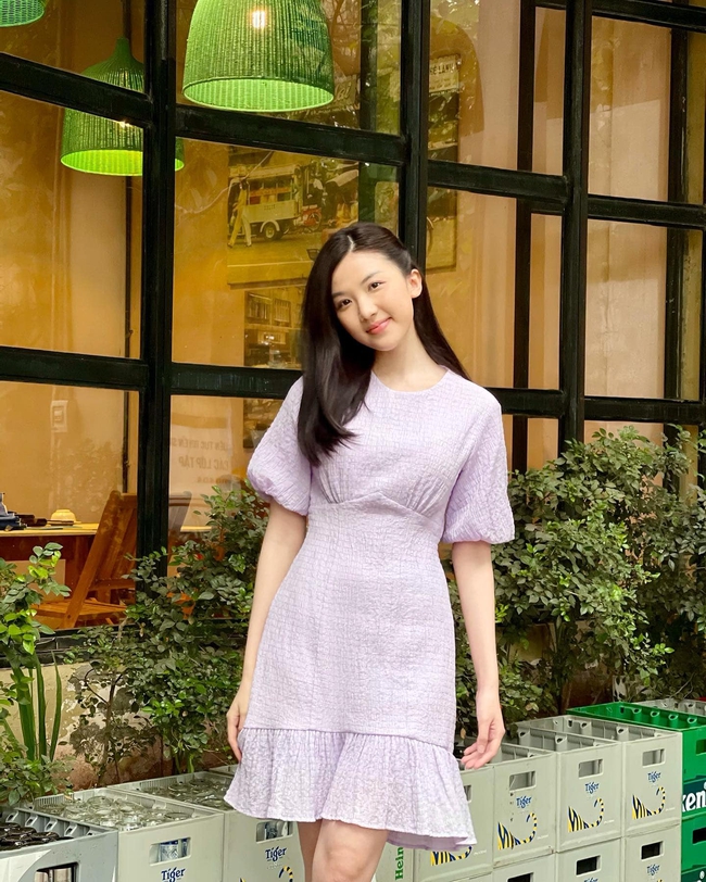 Lương Thanh (11 Tháng 5 Ngày) đúng là bánh bèo chính hiệu: Style ngập váy vóc, nhưng nhờ khéo chọn nên không bao giờ "quê kiểng" - Ảnh 2.