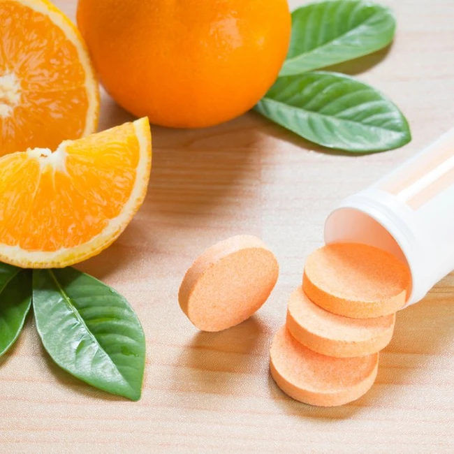 Uống vitamin C bị sỏi thận: Tiết lộ thời điểm nên uống, hàm lượng cần dùng và 1 việc cần làm để người khỏe, da căng mịn tràn đầy collagen - Ảnh 4.