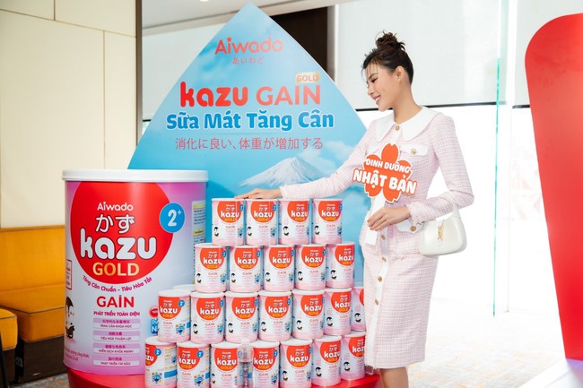 Diễn viên Thúy Diễm & cộng đồng Hotmoms chọn sữa mát tăng cânKazu Gain Gold cho con tiêu hóa tốt & tăng cân chuẩn - Ảnh 2.