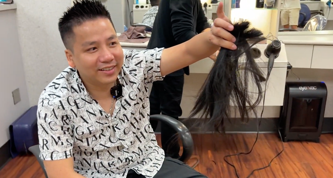 BẤT NGỜ: Khoa Pug cắt tóc sau 2 năm dưỡng dài, rưng rưng nói lời chia tay với khán giả sau 5 năm làm YouTube  - Ảnh 3.