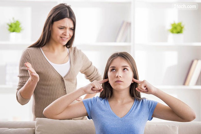 Thấy con có những biểu hiện này từ 2 tuần trở lên, cha mẹ cần đưa con đi kiểm tra xem có bất ổn về tâm lý hay không - Ảnh 4.