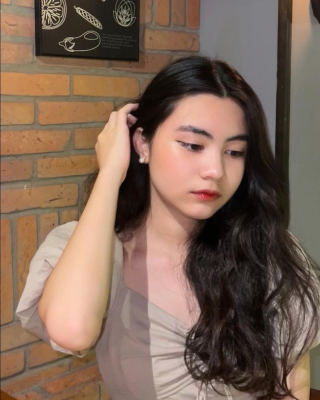 Nhan sắc xinh đẹp của con gái út Quyền Linh ở tuổi 14 - Ảnh 3.