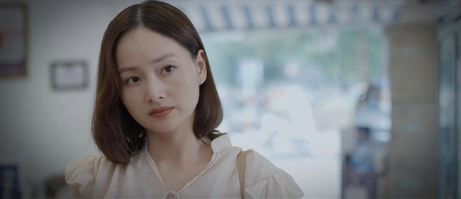 Thương ngày nắng về: Bác sĩ đẹp trai đã để ý Khánh, Đức hết cơ hội - Ảnh 3.