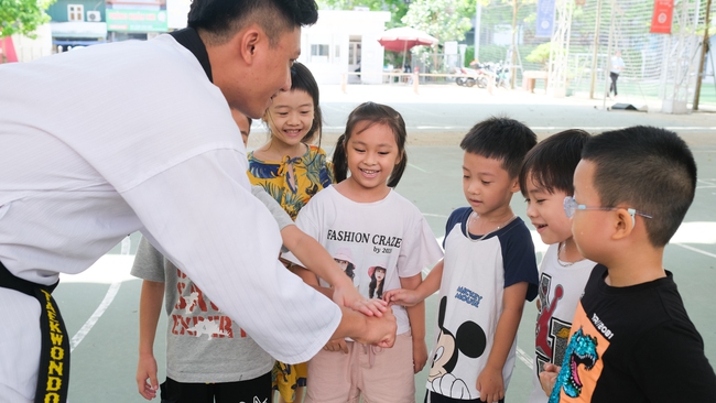 Trường tiểu học &quot;hiếm&quot; vẫn có học sinh lưu ban ở Hà Nội: Phương pháp giáo dục đặc biệt để trẻ được “cấp quyền thiết kế” thành con người mình muốn - Ảnh 23.