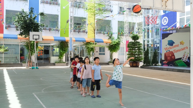 Trường tiểu học &quot;hiếm&quot; vẫn có học sinh lưu ban ở Hà Nội: Phương pháp giáo dục đặc biệt để trẻ được “cấp quyền thiết kế” thành con người mình muốn - Ảnh 16.
