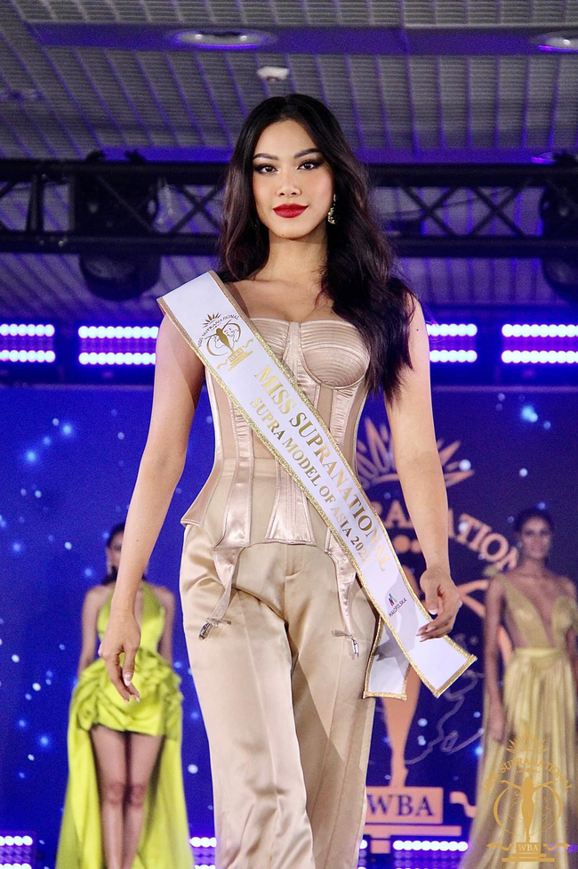 Kim Duyên nhận giải thưởng đầu tiên tại Hoa hậu Siêu quốc gia 2022 - Ảnh 2.