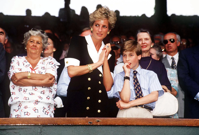 Công nương Kate và gia đình hoàng gia đều đi xem Giải đấu quần vợt Wimbledon hàng năm, hé lộ mối quan hệ mật thiết ít ai biết - Ảnh 4.