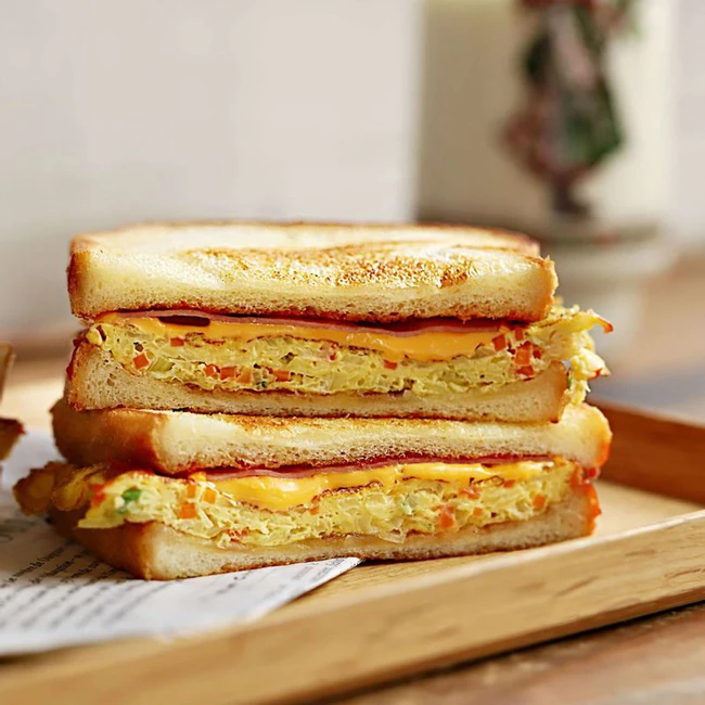Chỉ mất khoảng 10 phút bạn sẽ có món bánh mì nướng bắp cải trứng cho bữa ăn sáng ngon tuyệt - Ảnh 7.